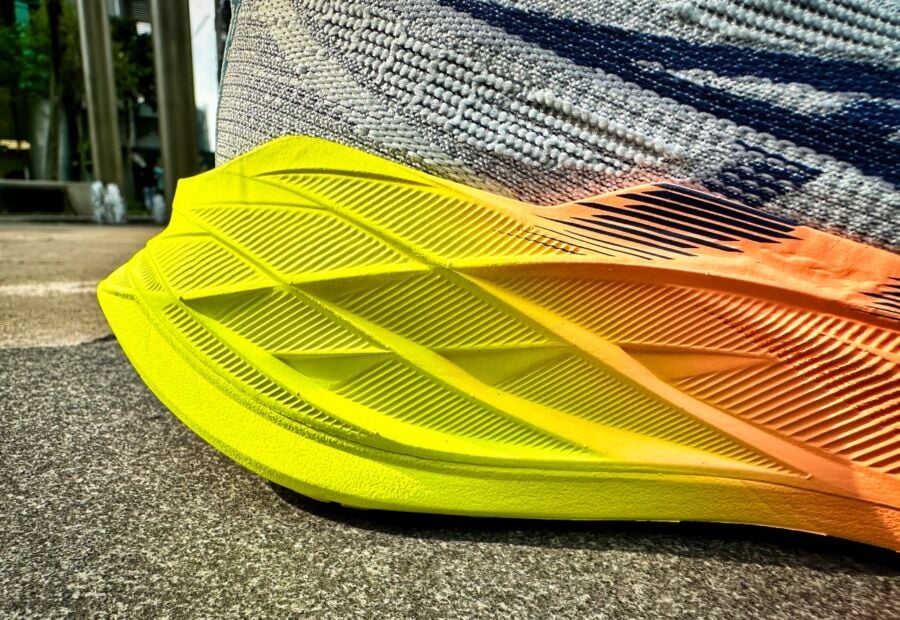 ASICS SUPERBLAST 2