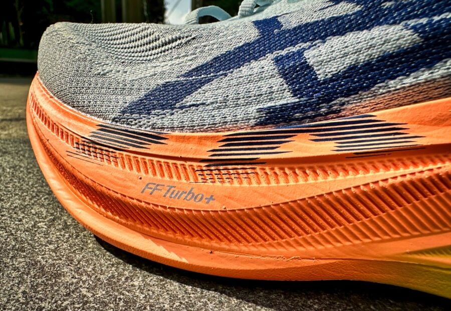 ASICS SUPERBLAST 2