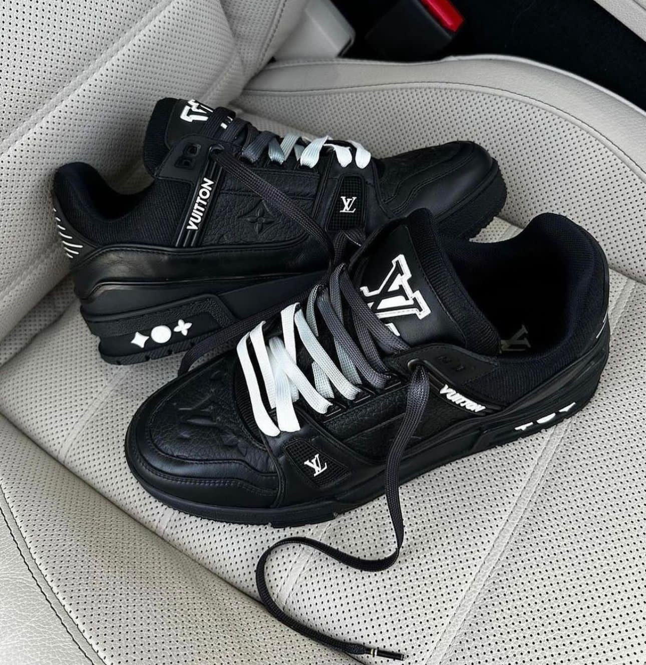 LV Trainer Sneaker 