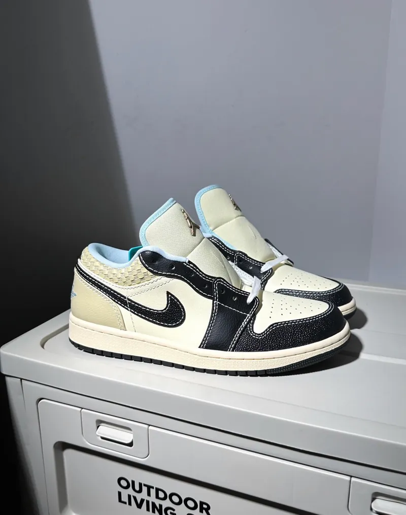 Nike Air Jordan 1 Low SE Coconut Milk Black Muslin