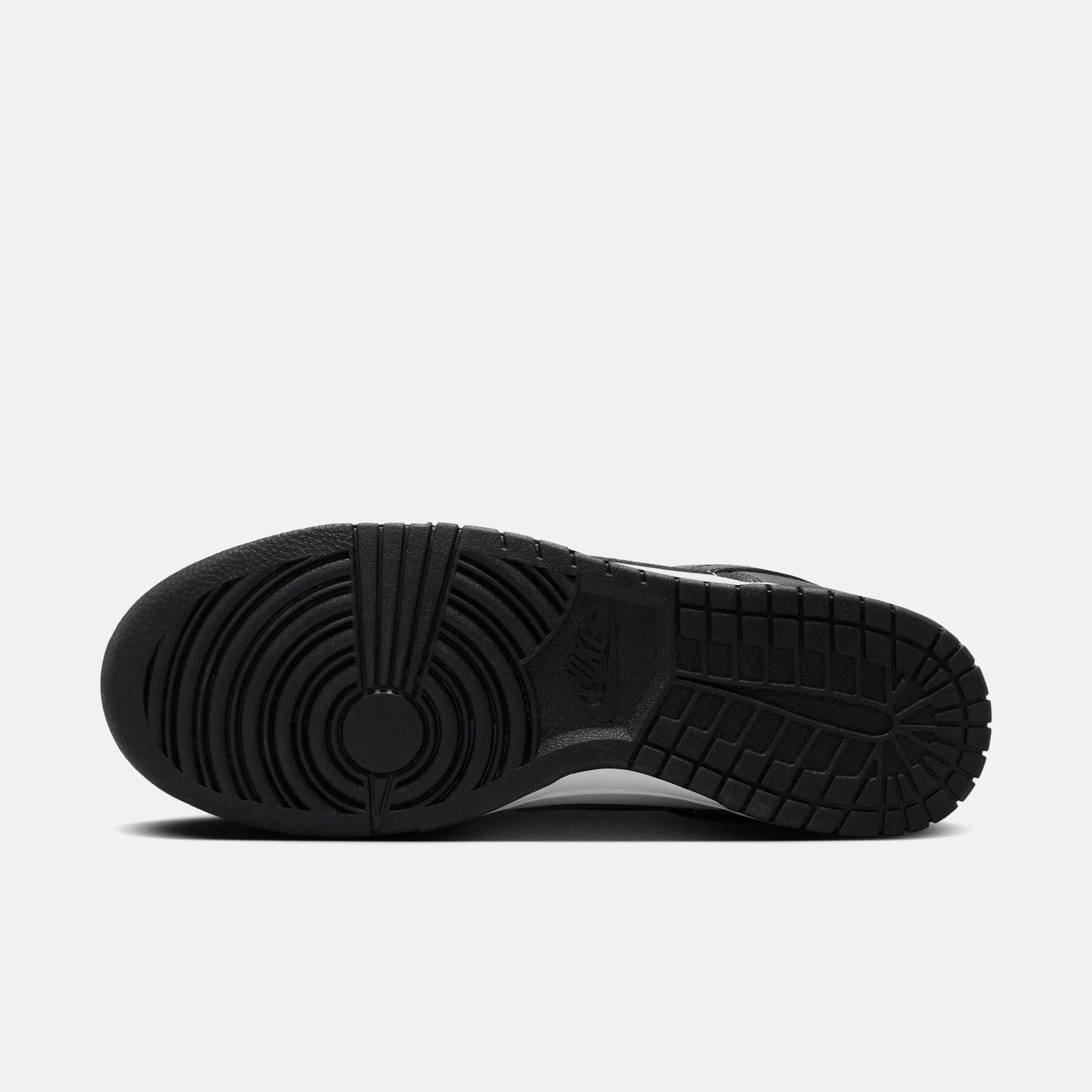 Nike Dunk Low Retro "Panda" 