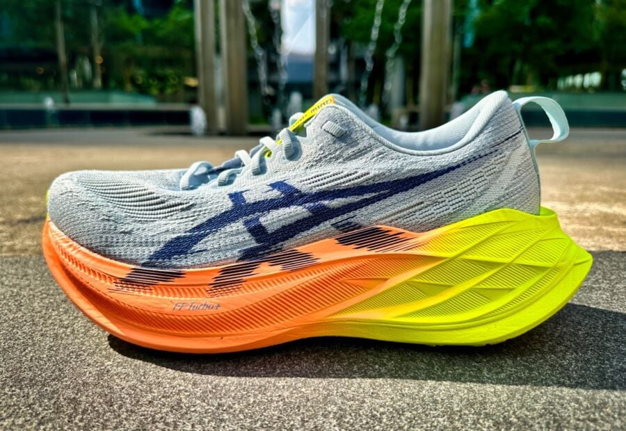 ASICS SUPERBLAST 2